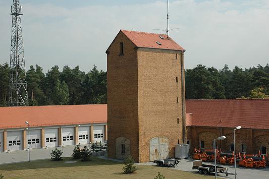 Siloturm und Kalthalle